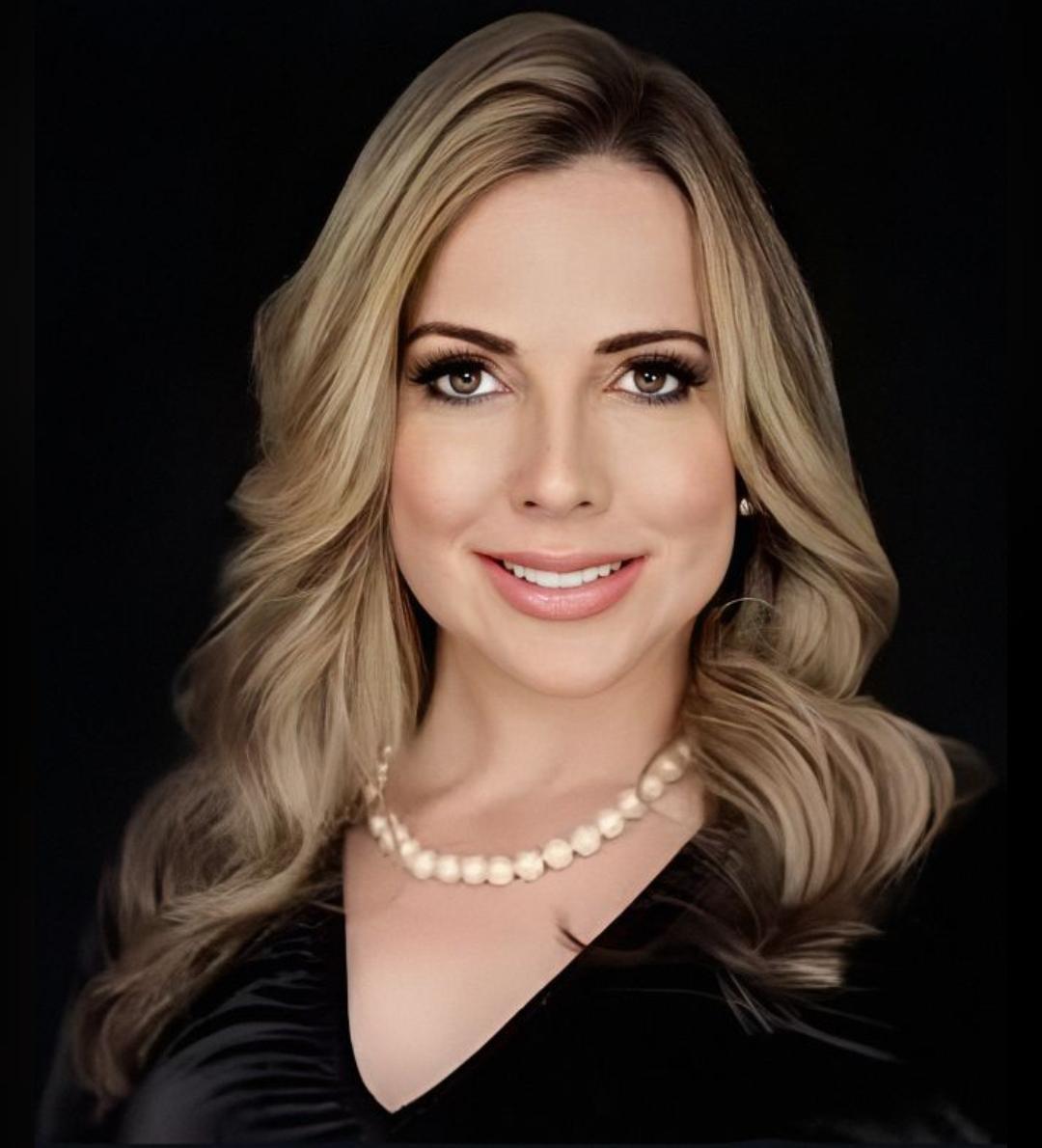 Dra. Daniele Barreto — cirurgiã plástica que dá nome ao instituto